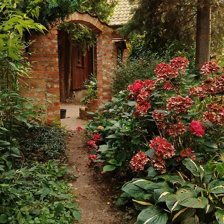 Dziki Brzeg Jezioraka Bauernhof *