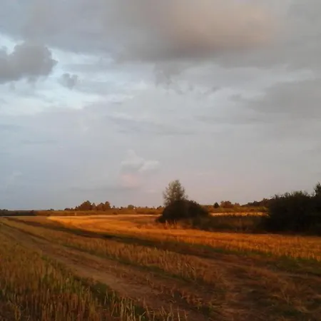 Bauernhof Dziki Brzeg Jezioraka *